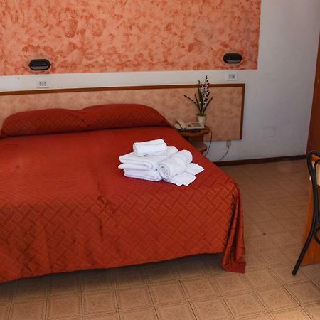 Tyc Hotel Viserbella di Rimini Εξωτερικό φωτογραφία
