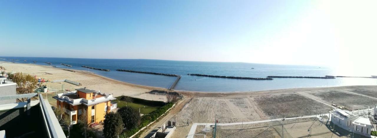 Tyc Hotel Viserbella di Rimini Εξωτερικό φωτογραφία
