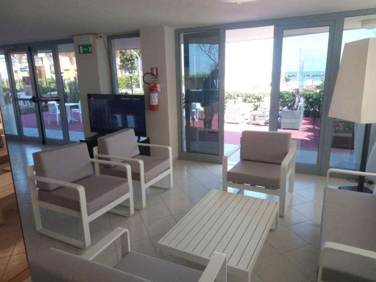 Tyc Hotel Viserbella di Rimini Εξωτερικό φωτογραφία